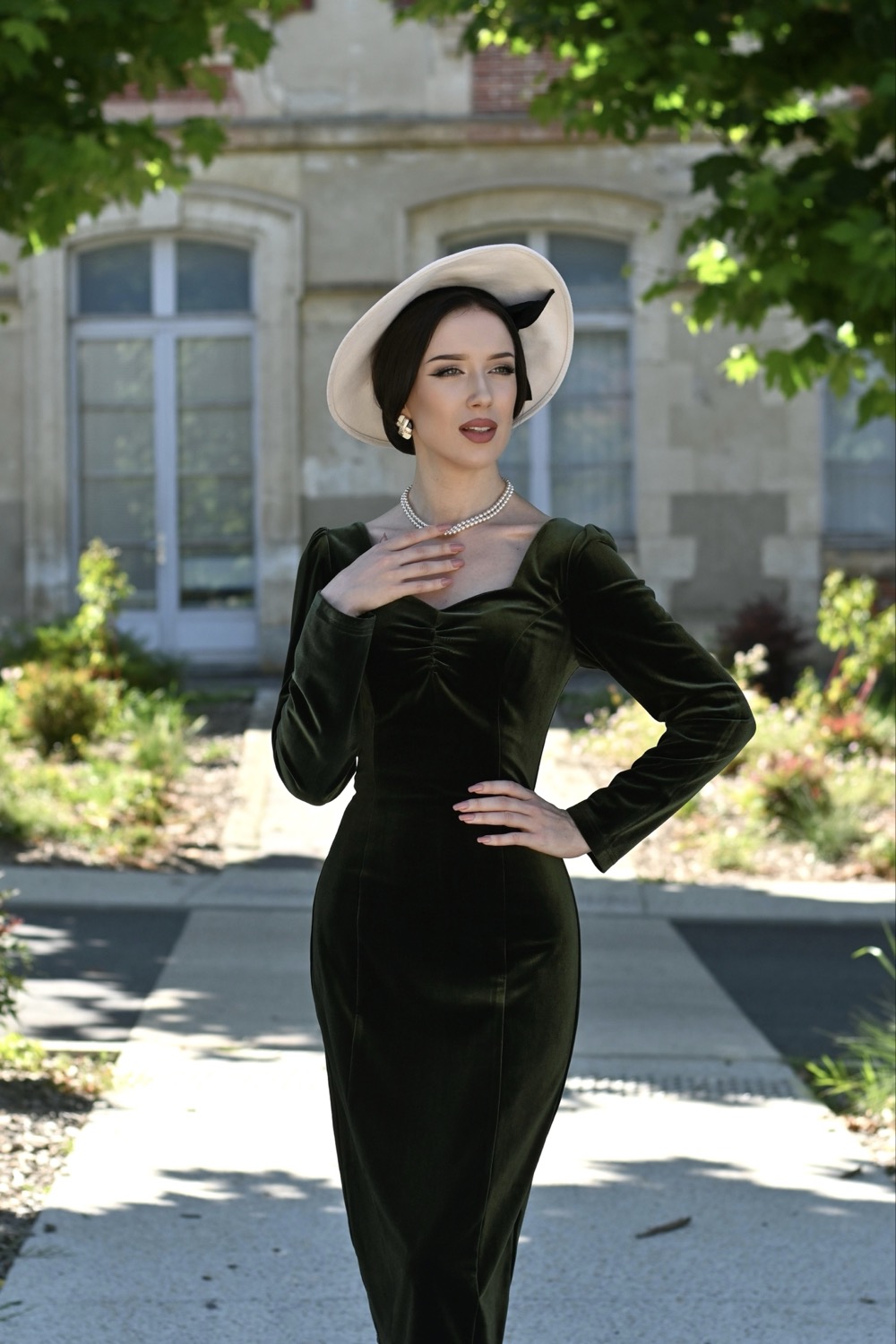 Carmen Velvet Wiggle Dress